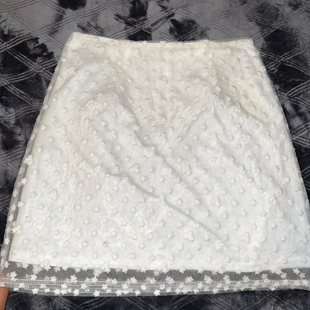 Brand new Francesca’s white mini skirt